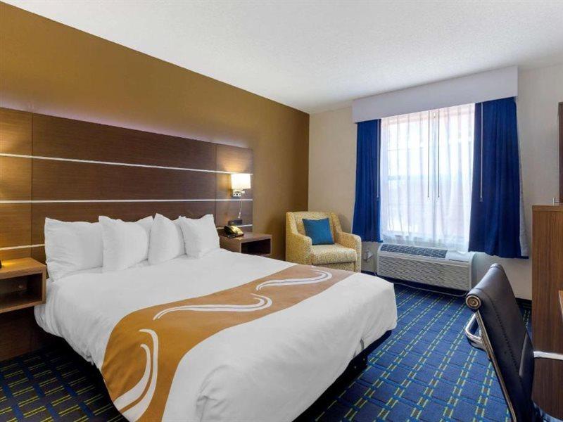 Quality Inn Lee Buitenkant foto